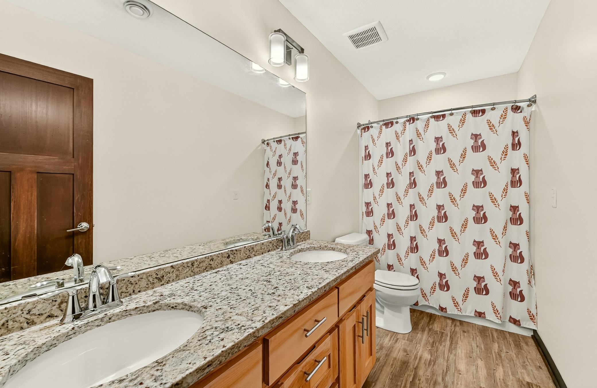 562 15th Avenue Ne Property Photo 25