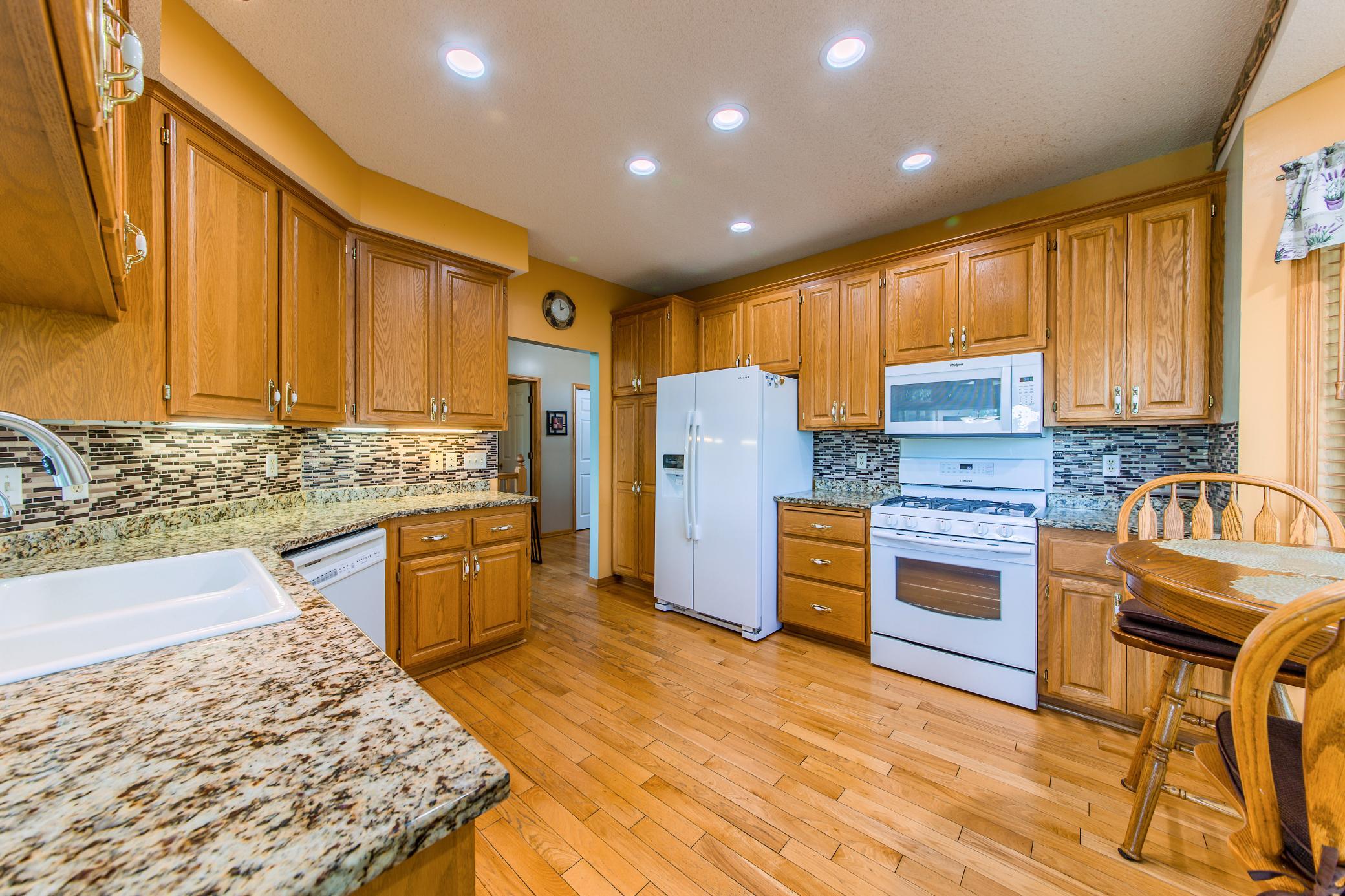15157 Crestone Circle Property Photo 8