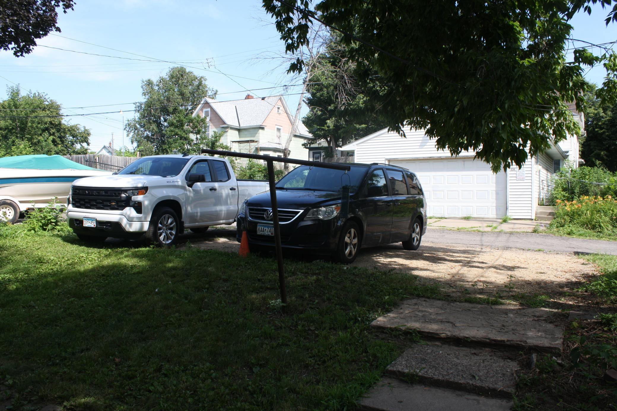 833 3rd Street E Property Photo 4