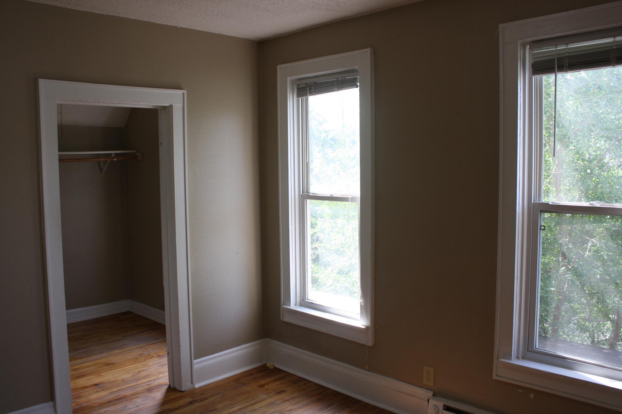 833 3rd Street E Property Photo 14