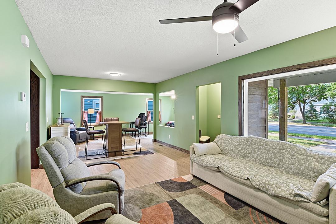1120 9th Avenue N Property Photo 1