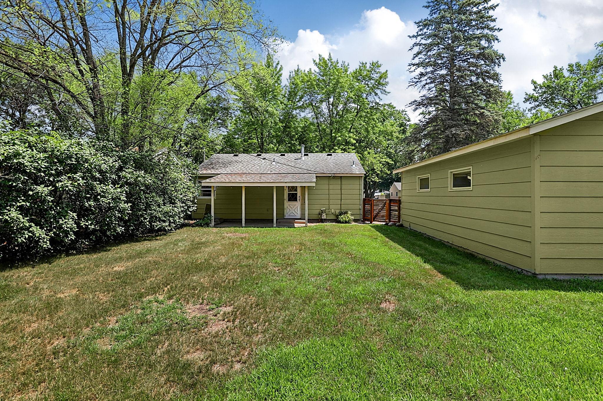 1727 S 14th Avenue S Property Photo 4