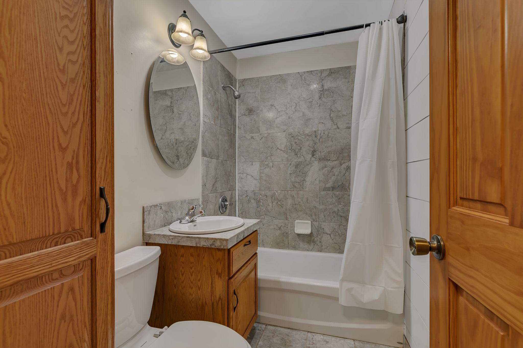 1727 S 14th Avenue S Property Photo 9