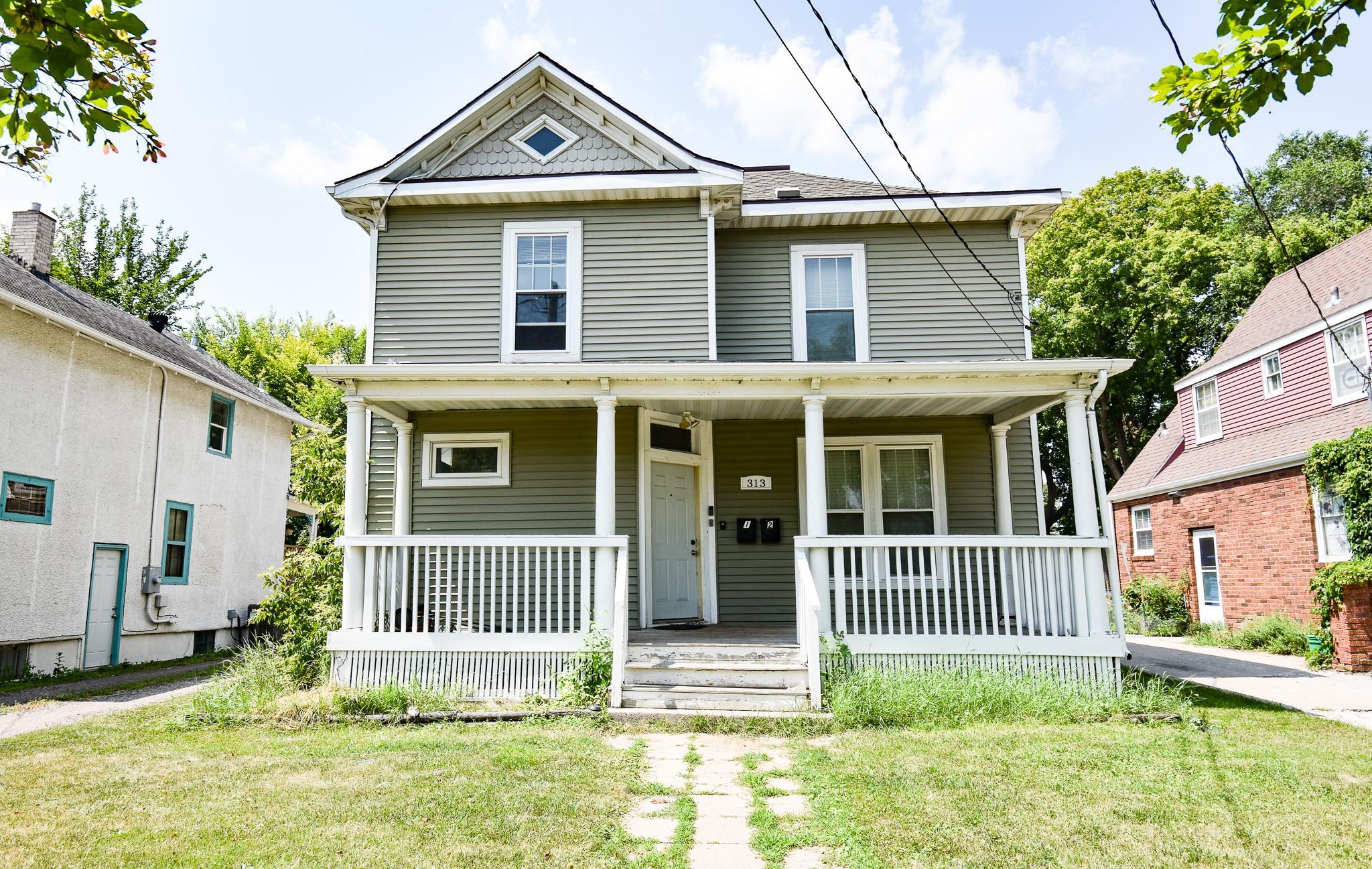 313 7th Street S Property Photo 1