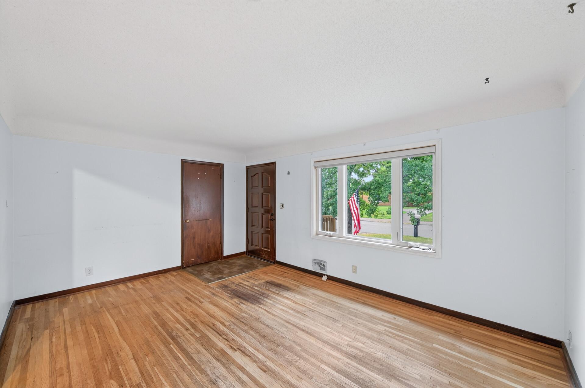 2551 Rainbow Lane Property Photo 8