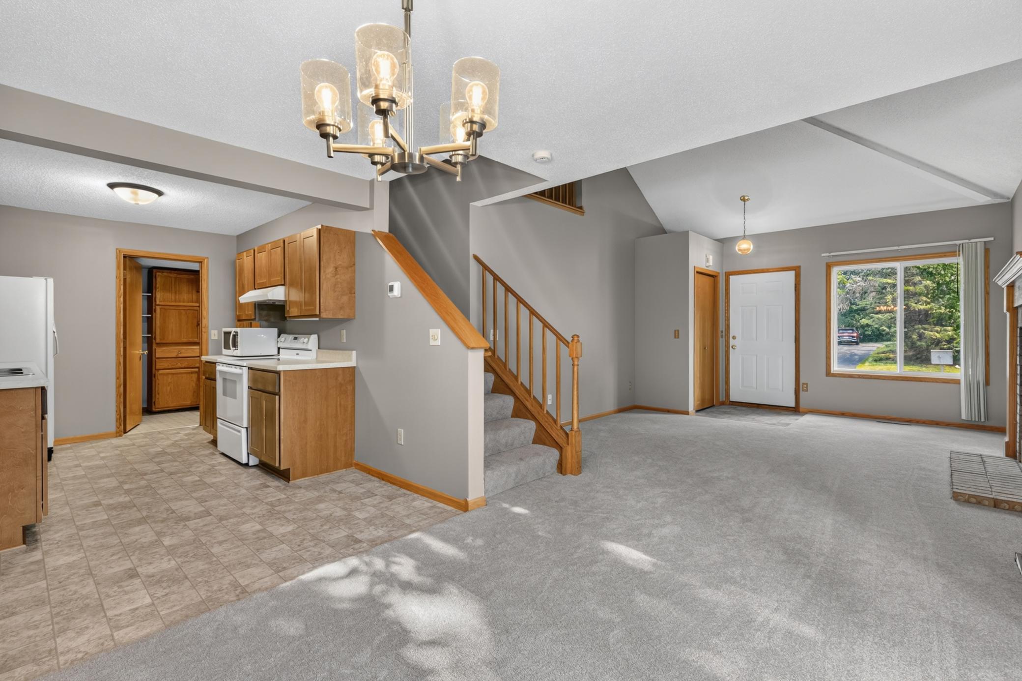 3617 Saint Francis Way B Property Photo 5