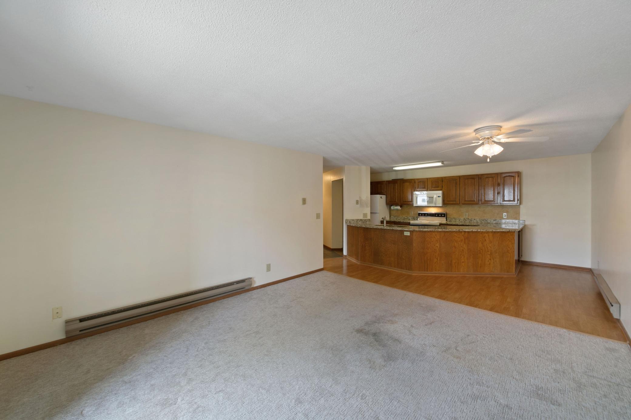 930 Lyn Way 203 Property Photo 8