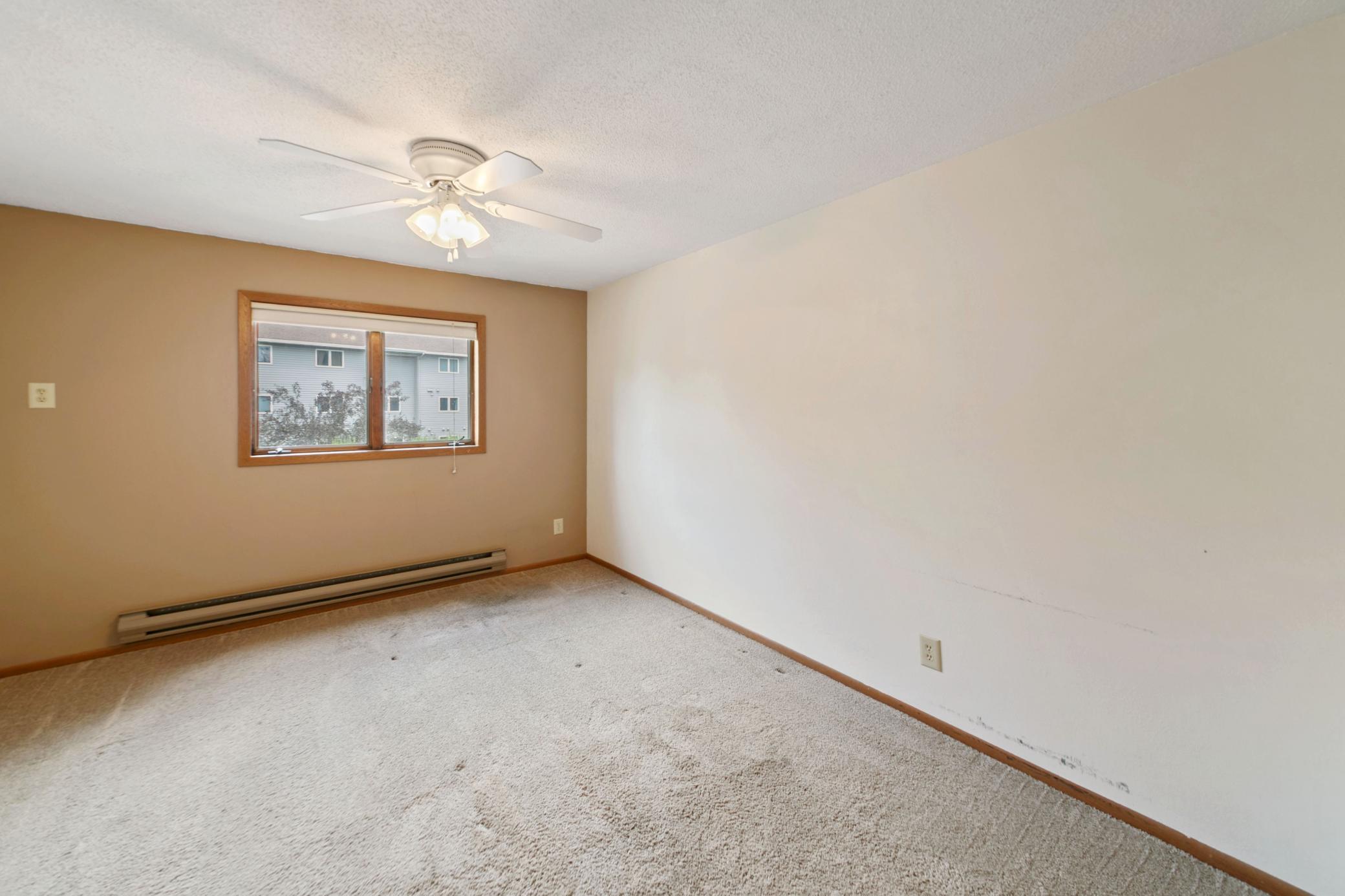 930 Lyn Way 203 Property Photo 12