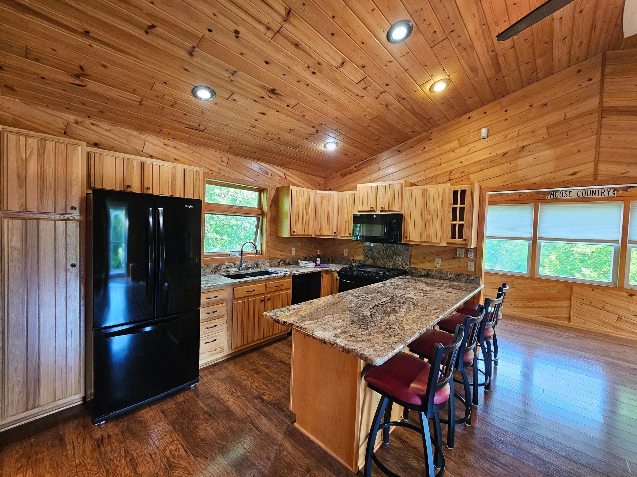 5758 Puncher Point Road Property Photo 7