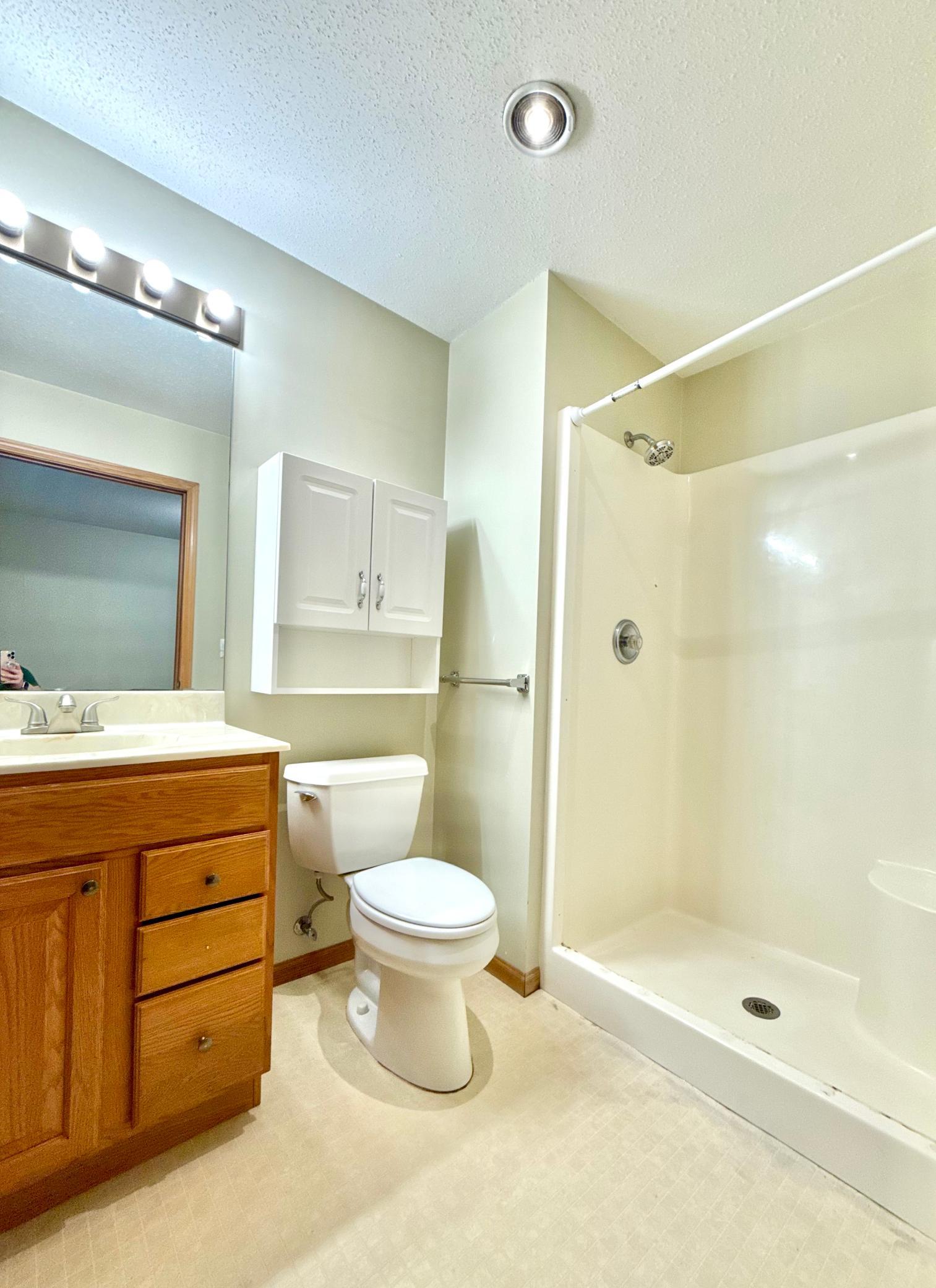 939 Mayvis Boulevard Property Photo 4