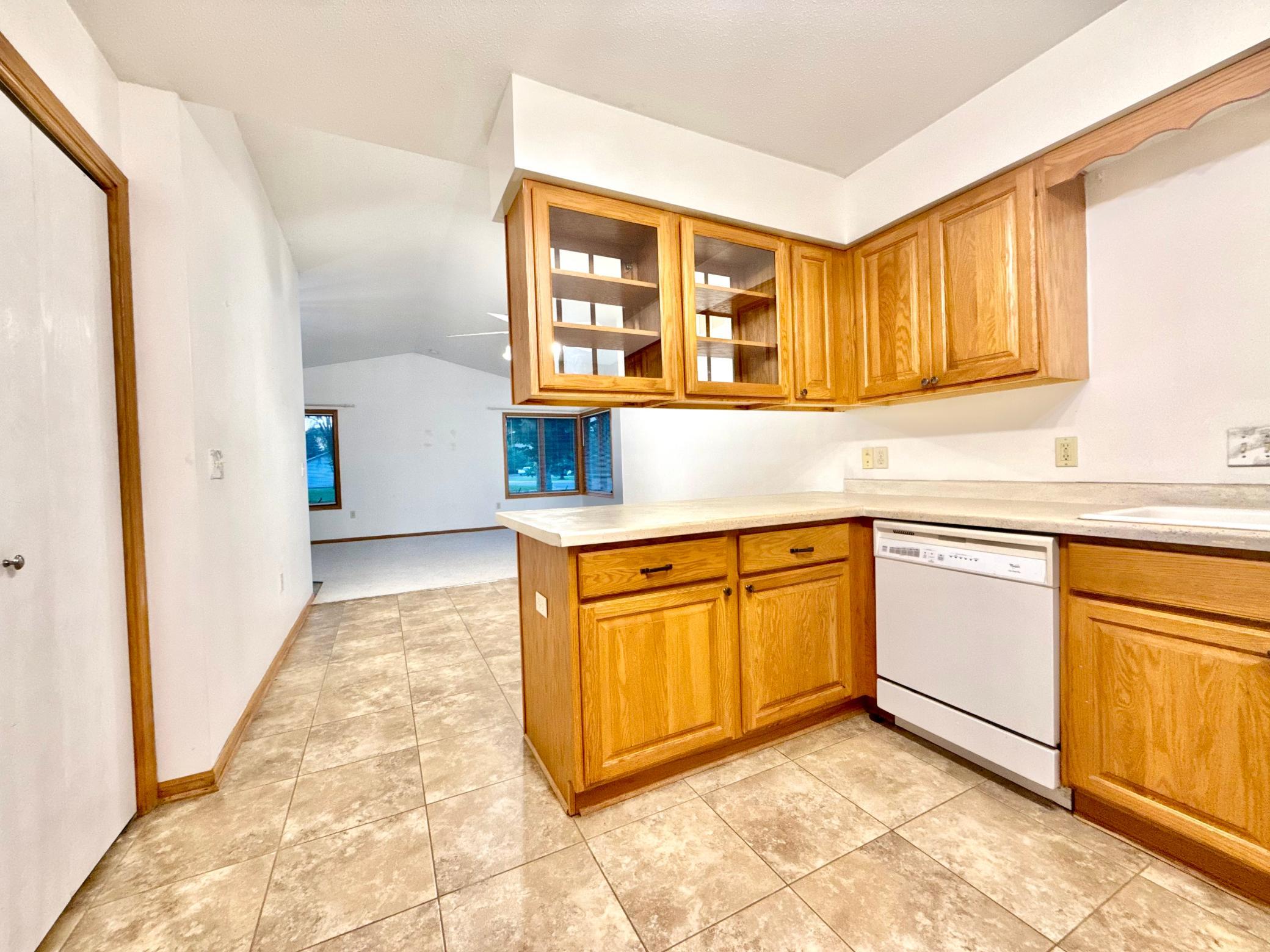 939 Mayvis Boulevard Property Photo 8