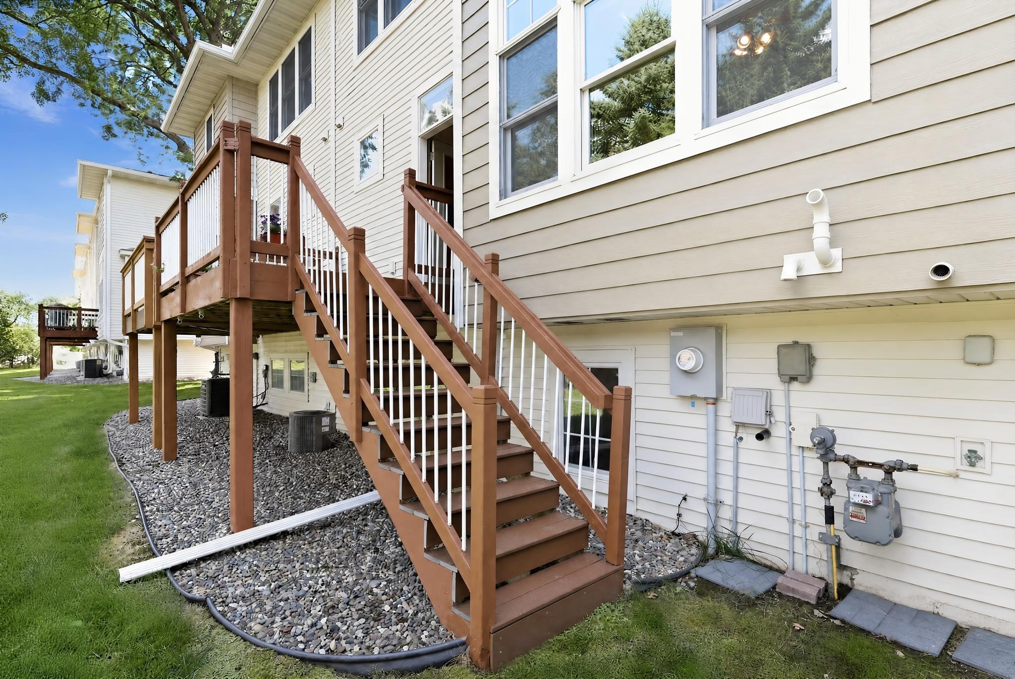 1905 Red Maple Lane Property Photo 5