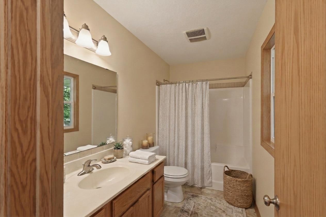 1905 Red Maple Lane Property Photo 18