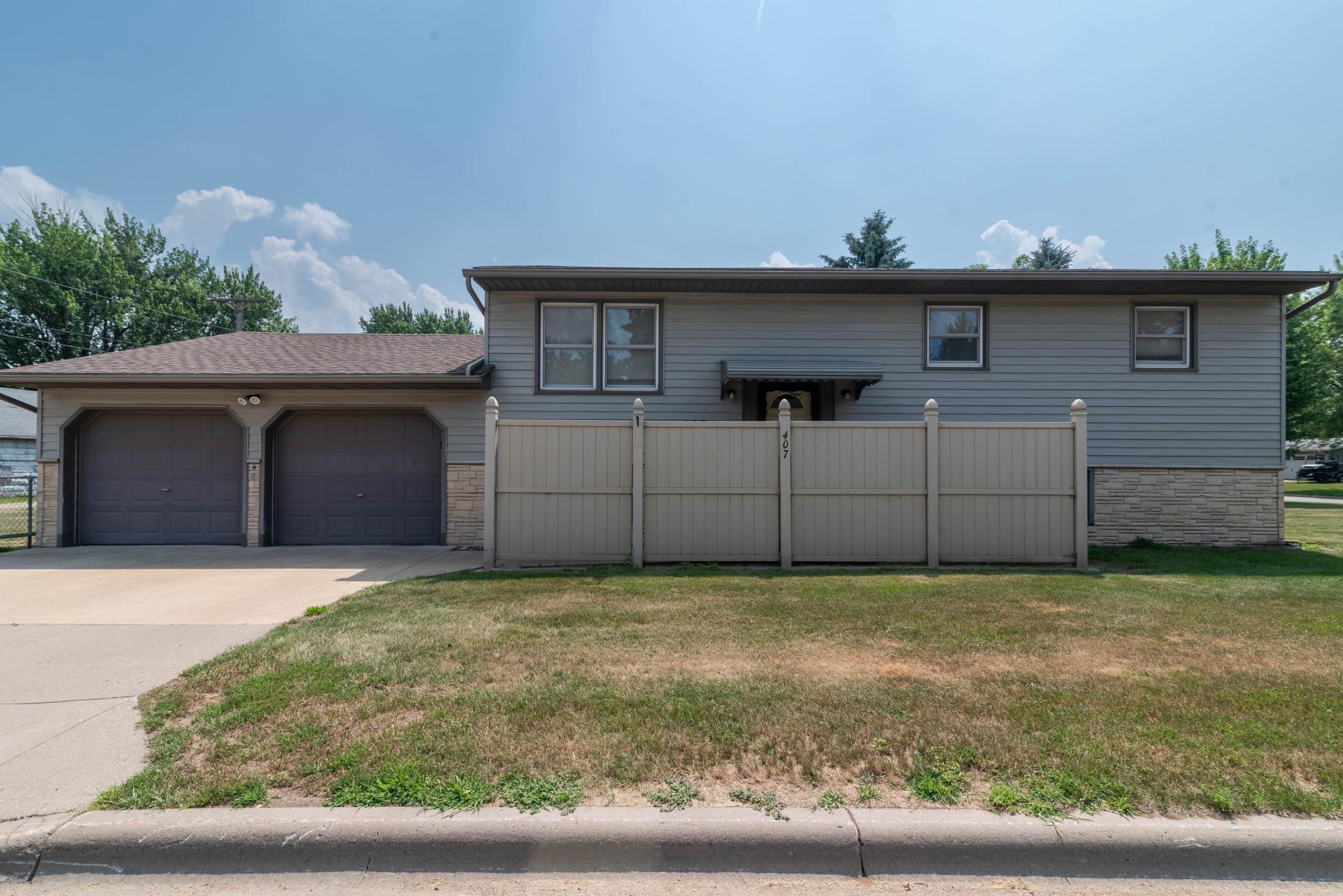 407 5th Avenue Sw Property Photo 1
