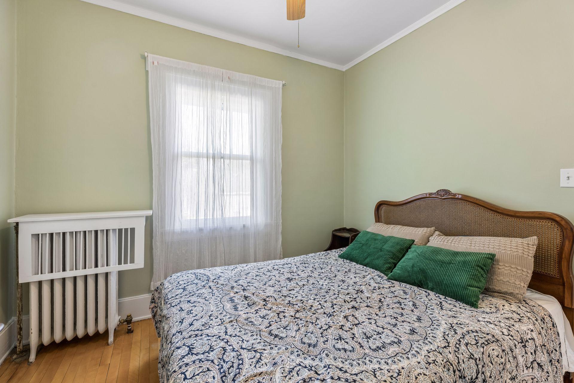 3904 Thomas Avenue S 202 Property Photo 21