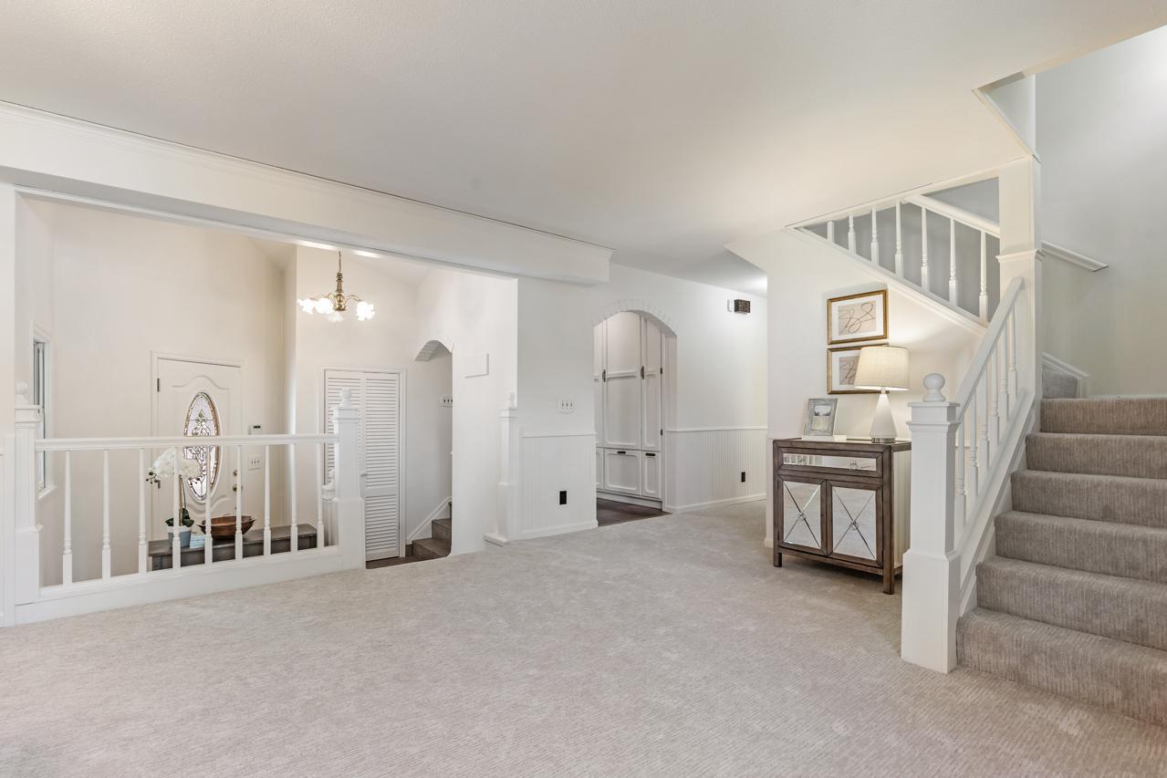 6630 Horseshoe Curve Property Photo 6