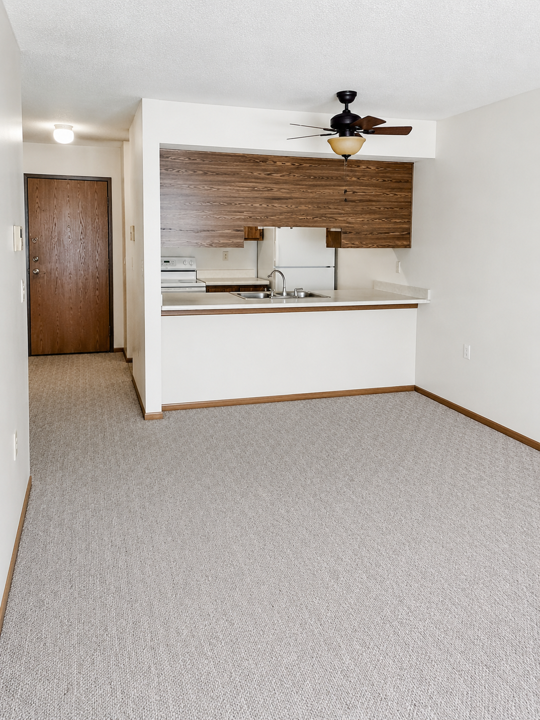 200 Florence Avenue Property Photo 3
