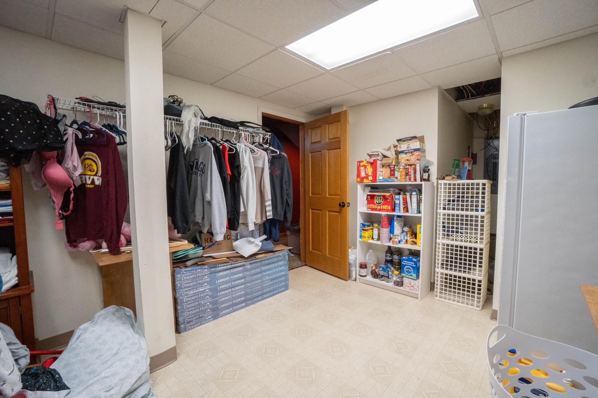 411 E Gustavus Avenue Property Photo 40
