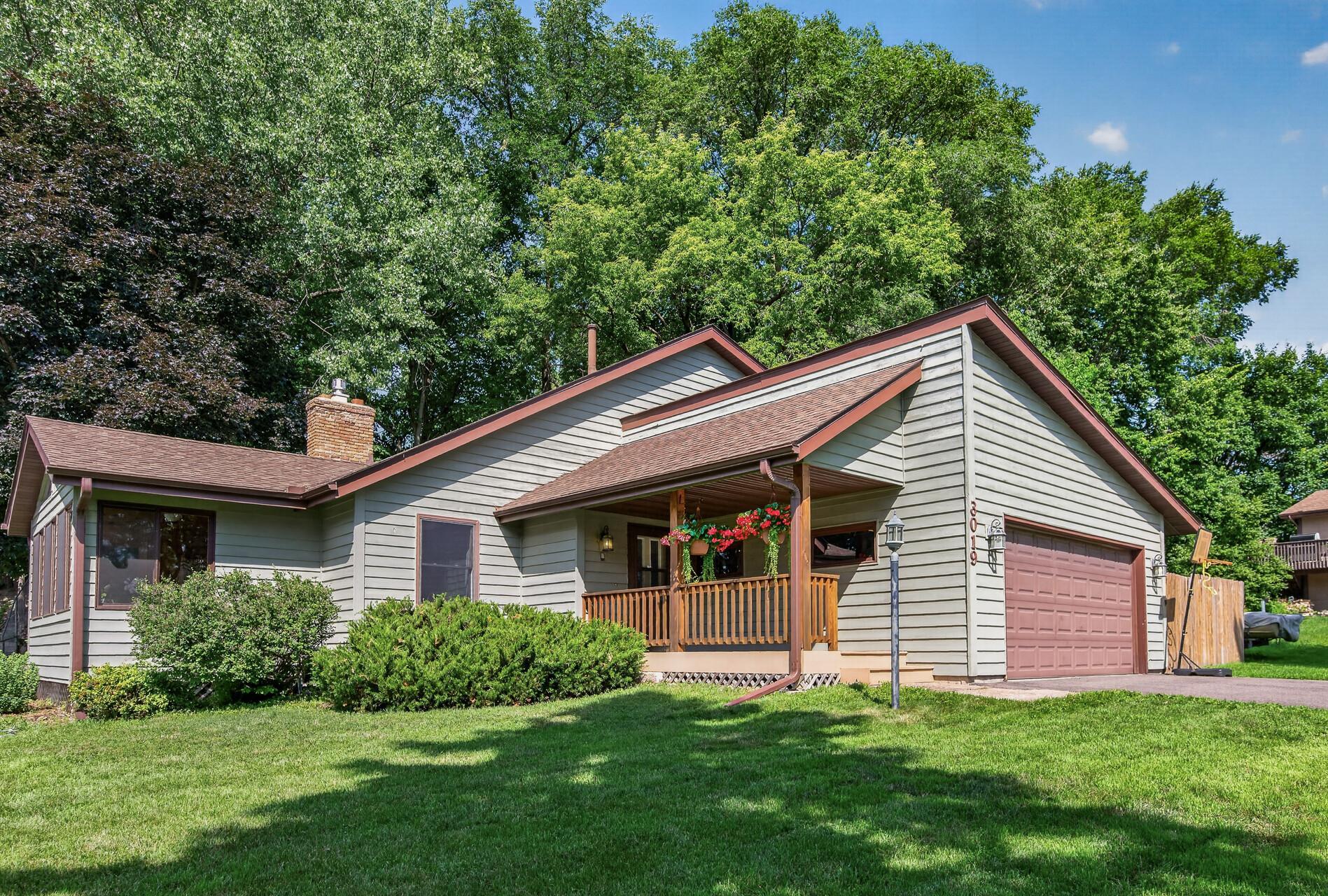 3019 Bluffs Lane Property Photo 1
