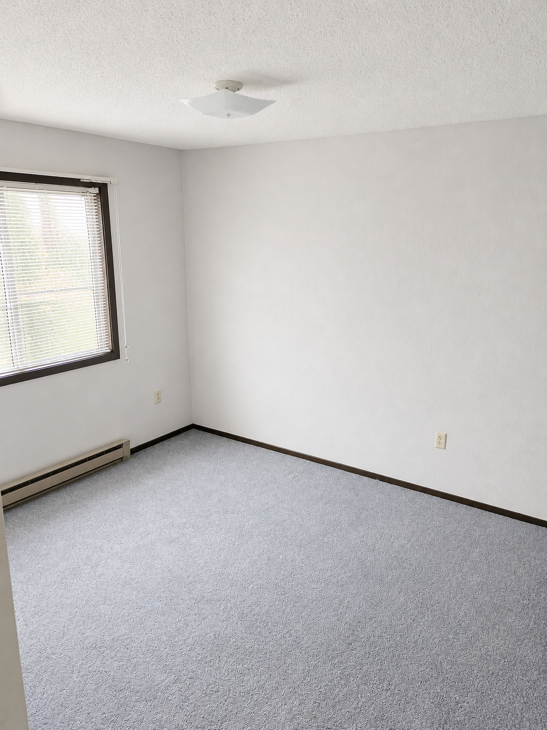 10 12th Avenue Ne Property Photo 7