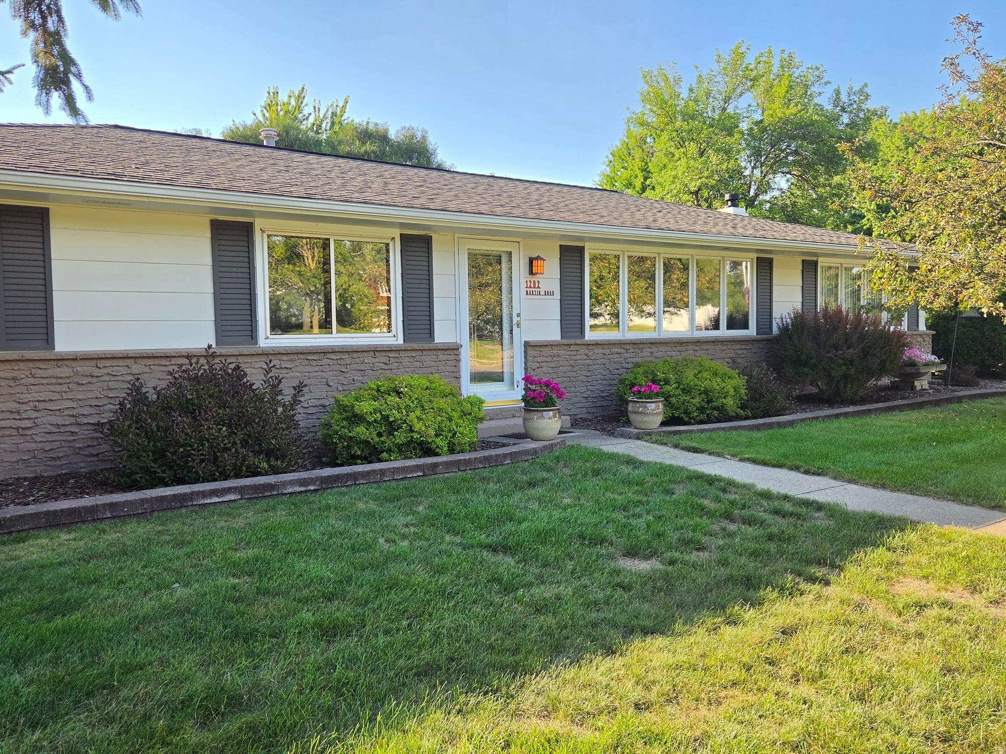 1202 Martin Road Property Photo 1