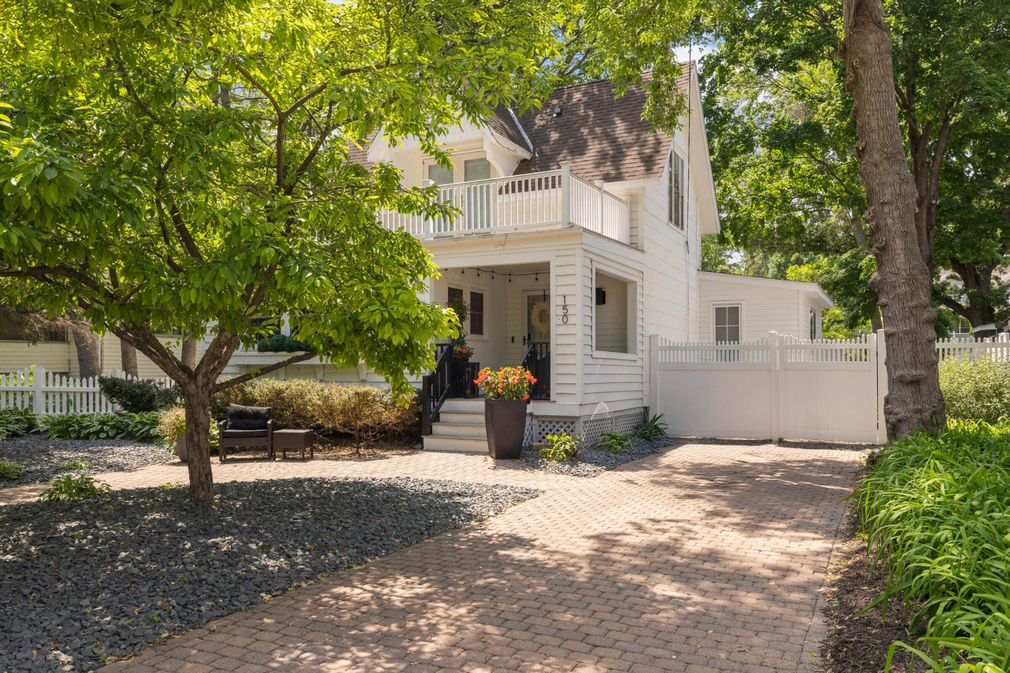 150 1st Street Property Photo 1