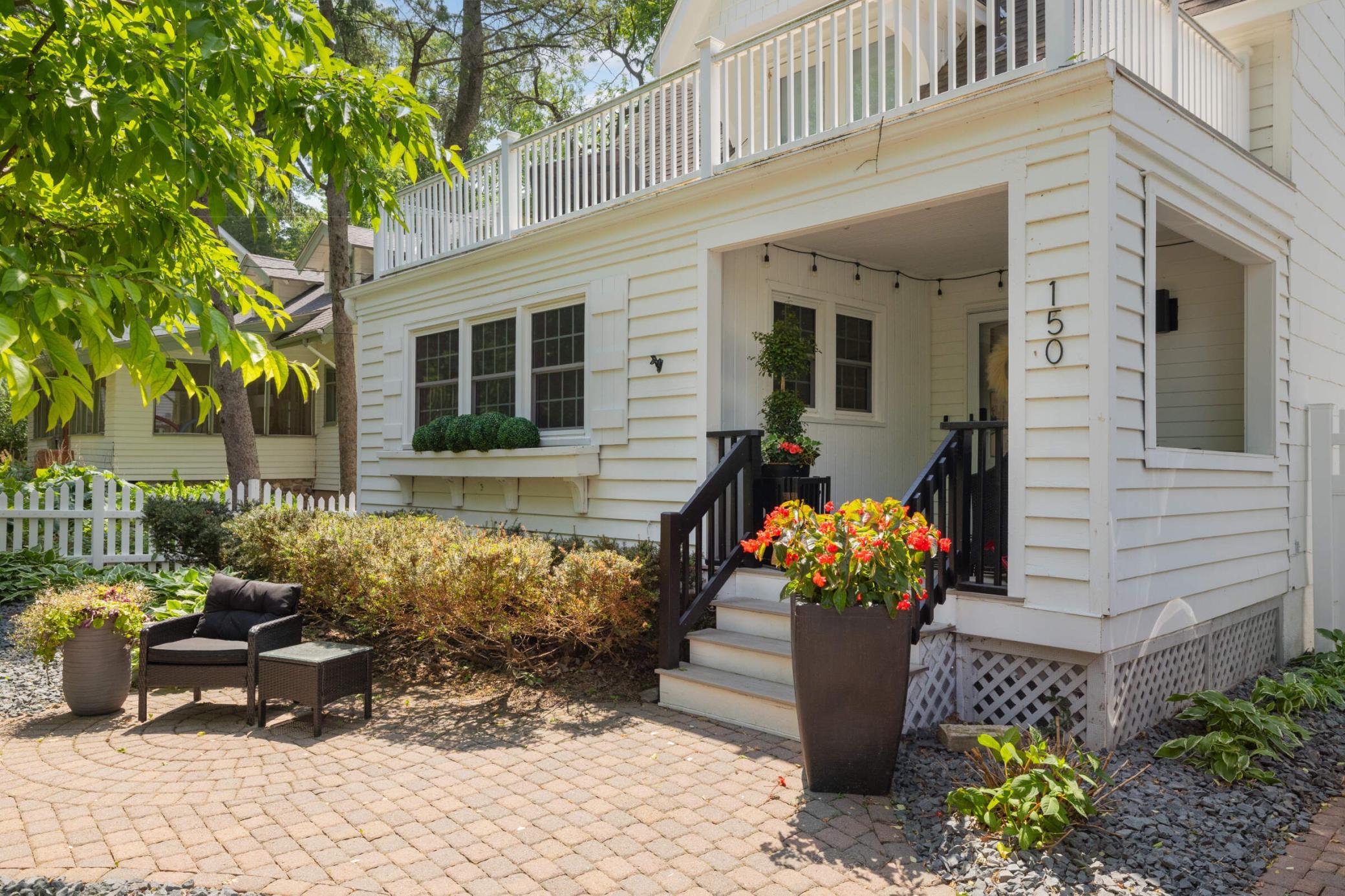 150 1st Street Property Photo 2