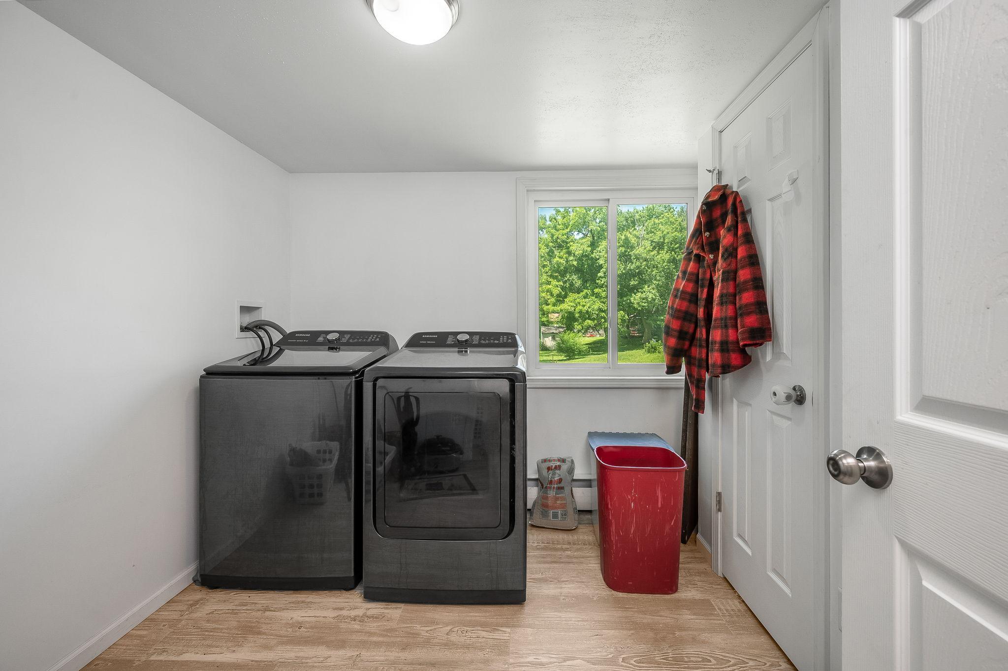 210 S 6th Street Property Photo 11