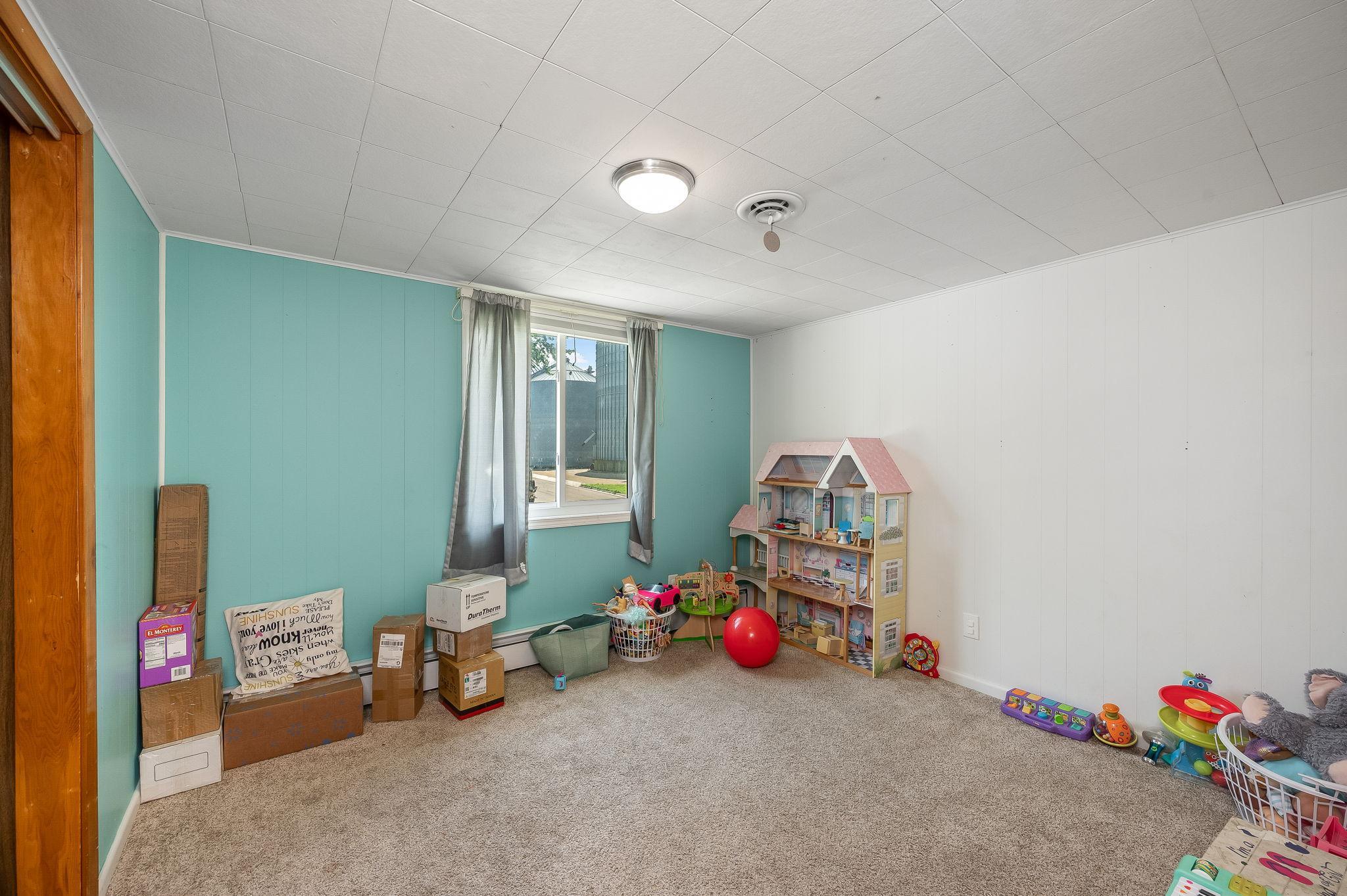 210 S 6th Street Property Photo 12