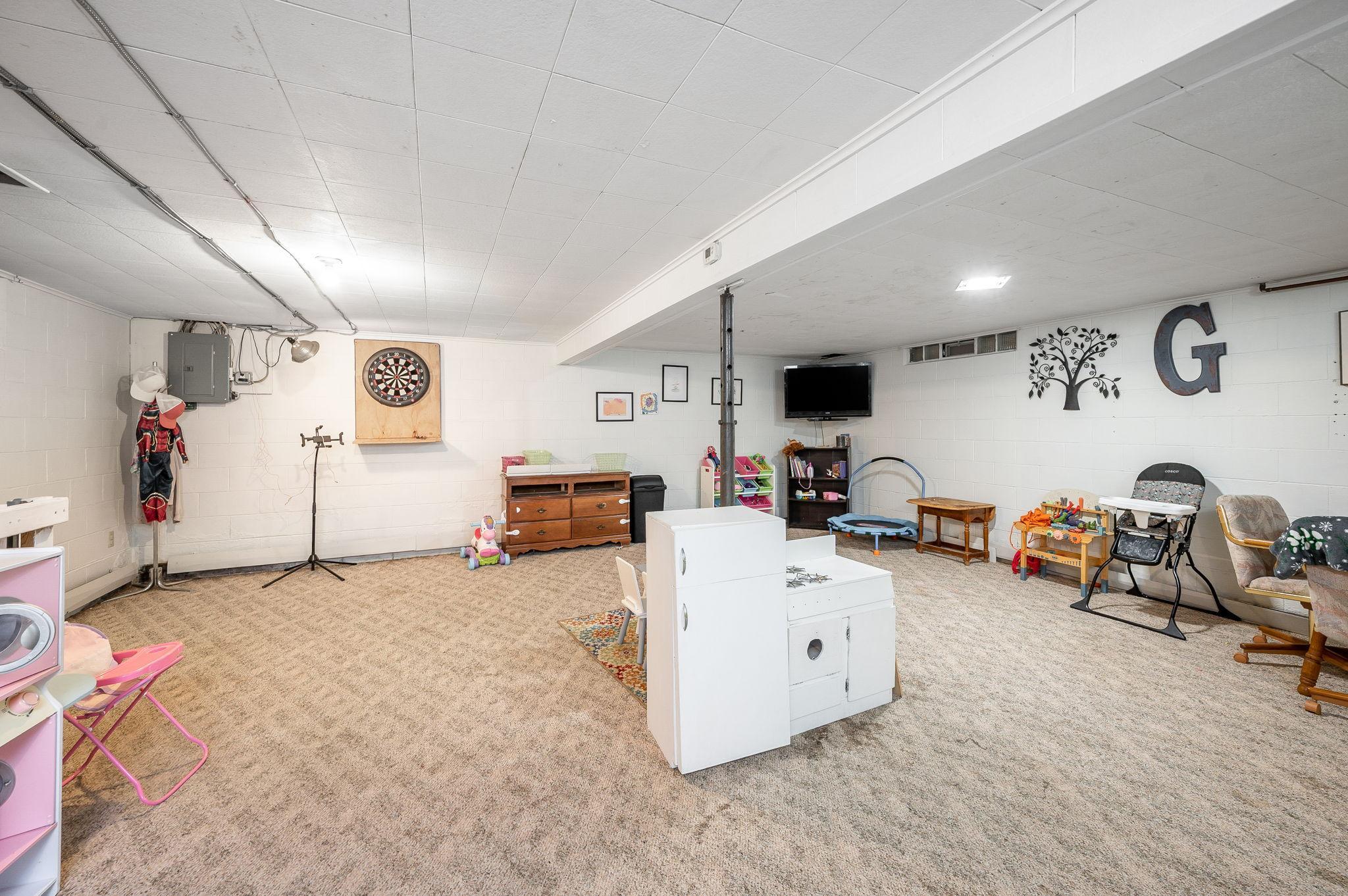 210 S 6th Street Property Photo 19
