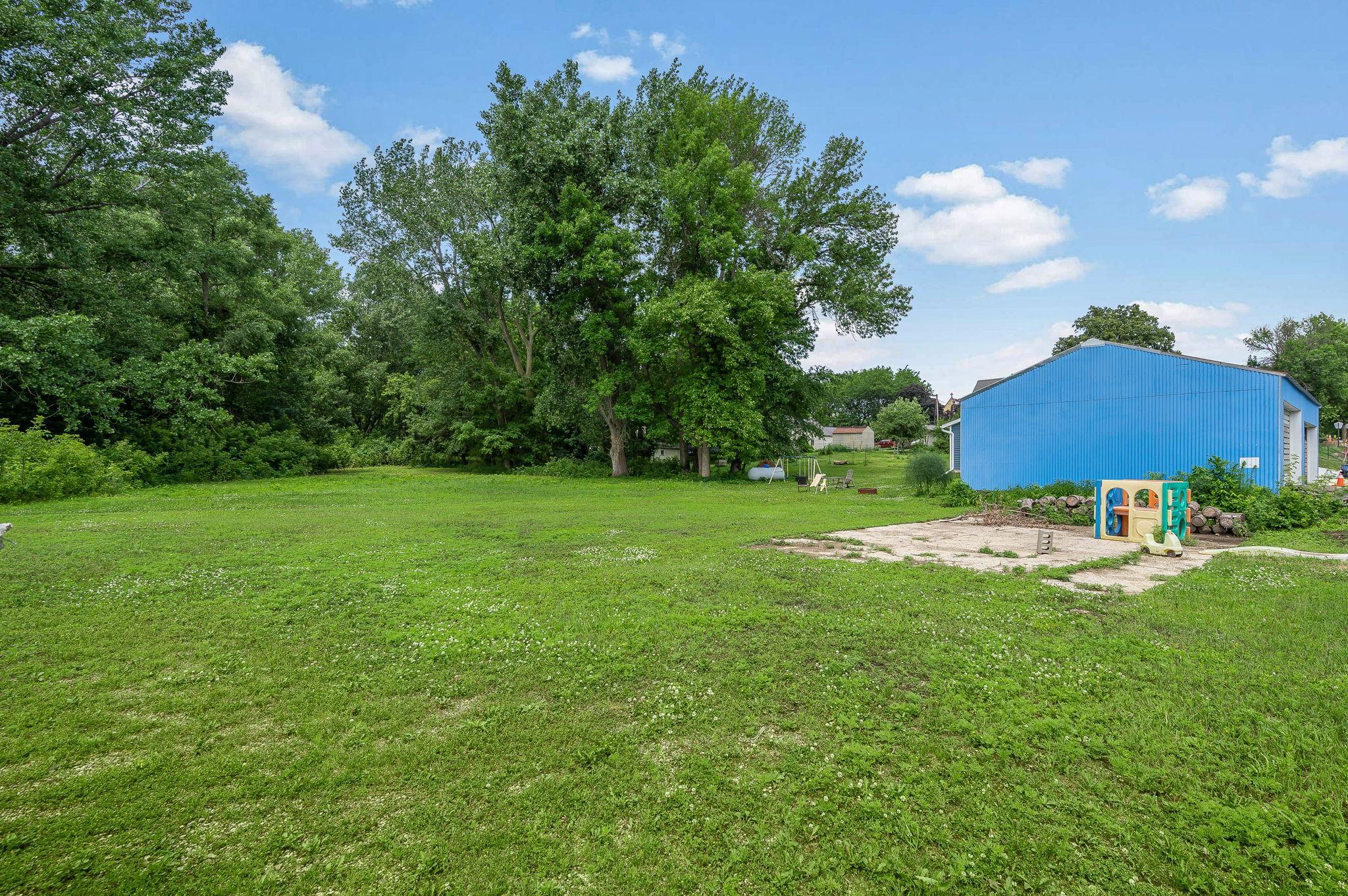 210 S 6th Street Property Photo 37