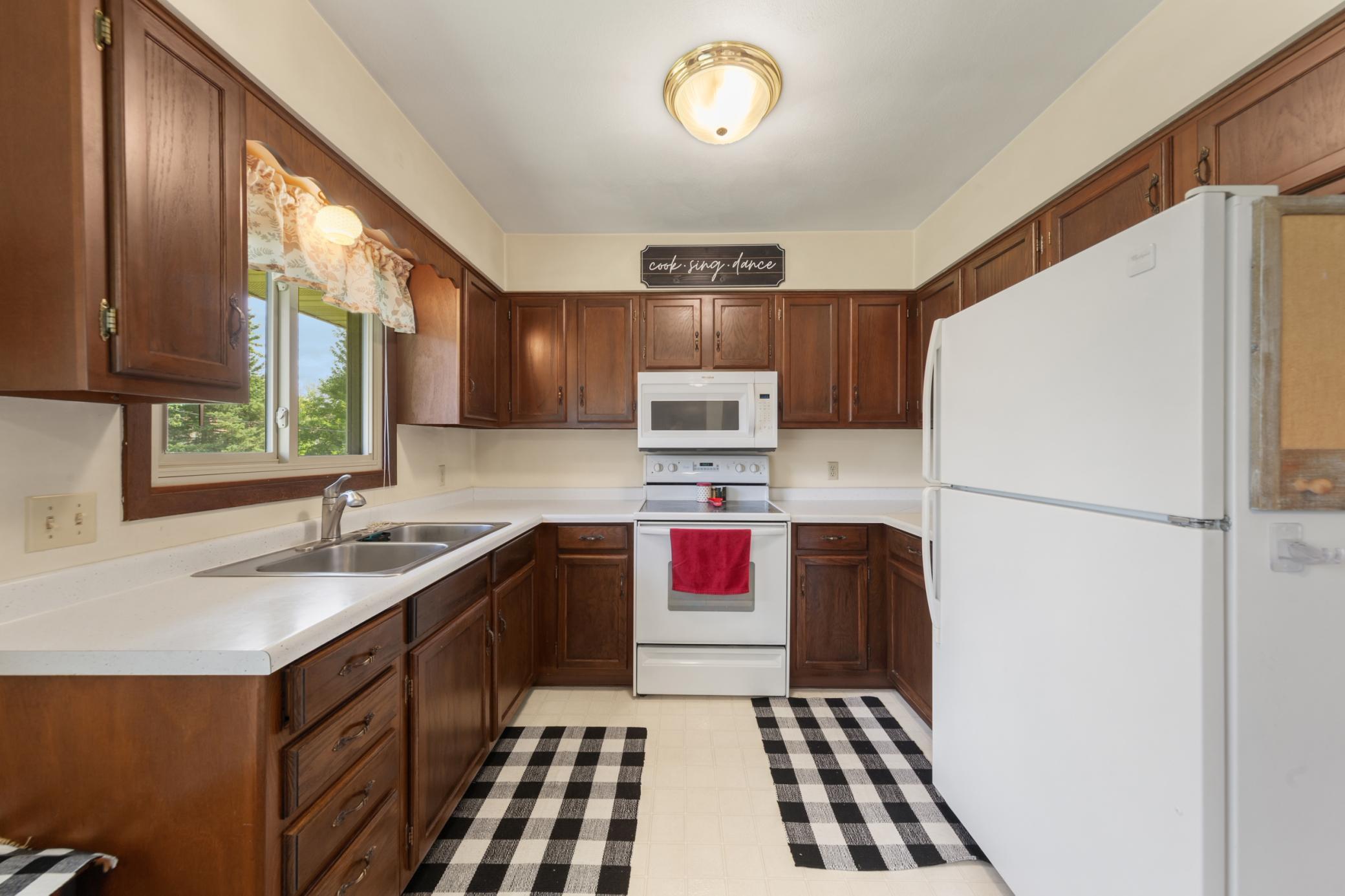 722 16th Street Se Property Photo 9