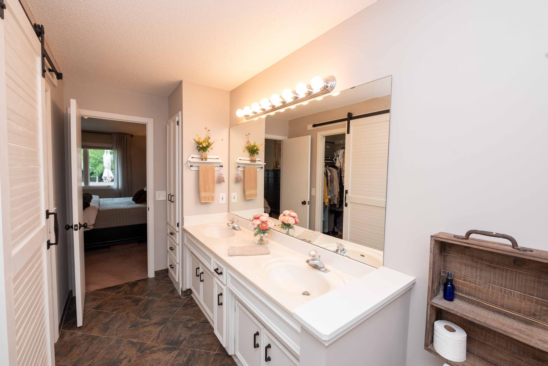 14348 Embassy Way Property Photo 14