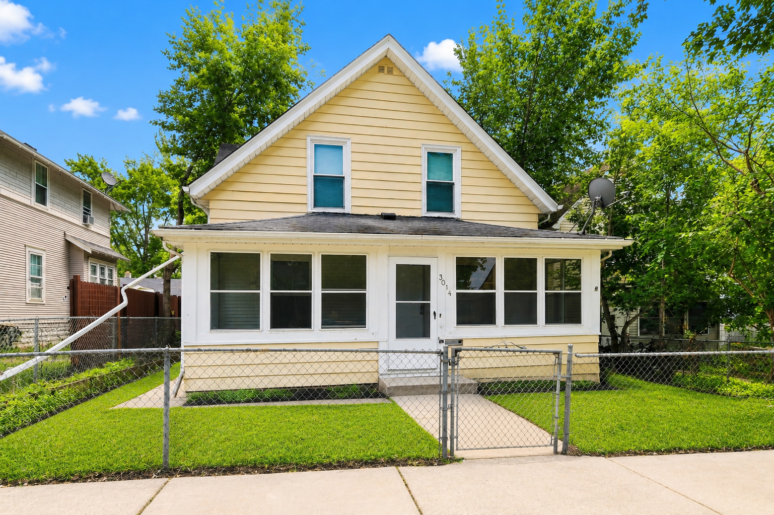 3014 Russell Avenue N Property Photo 1