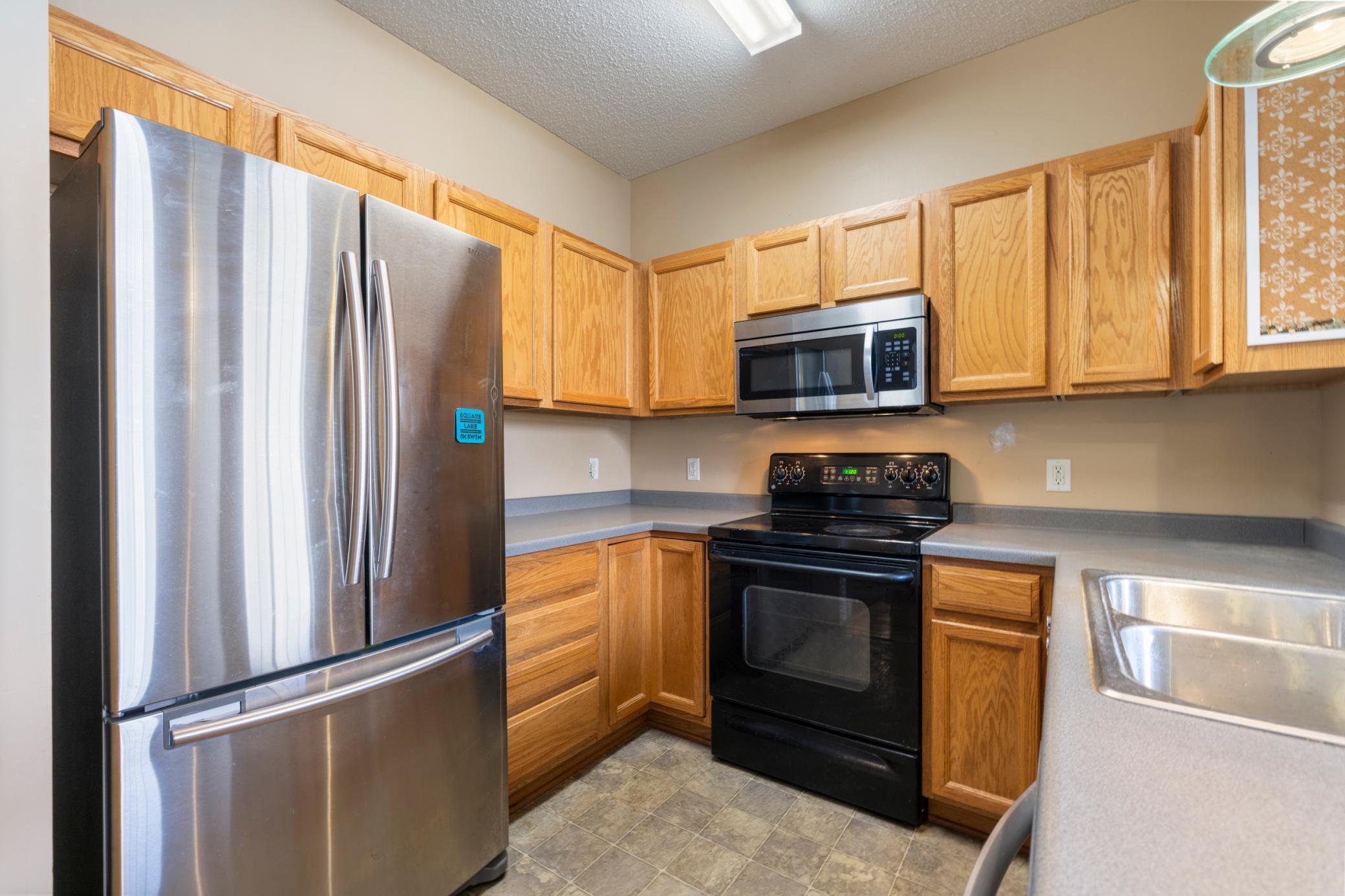 6826 Pine Crest Trail S Property Photo 4