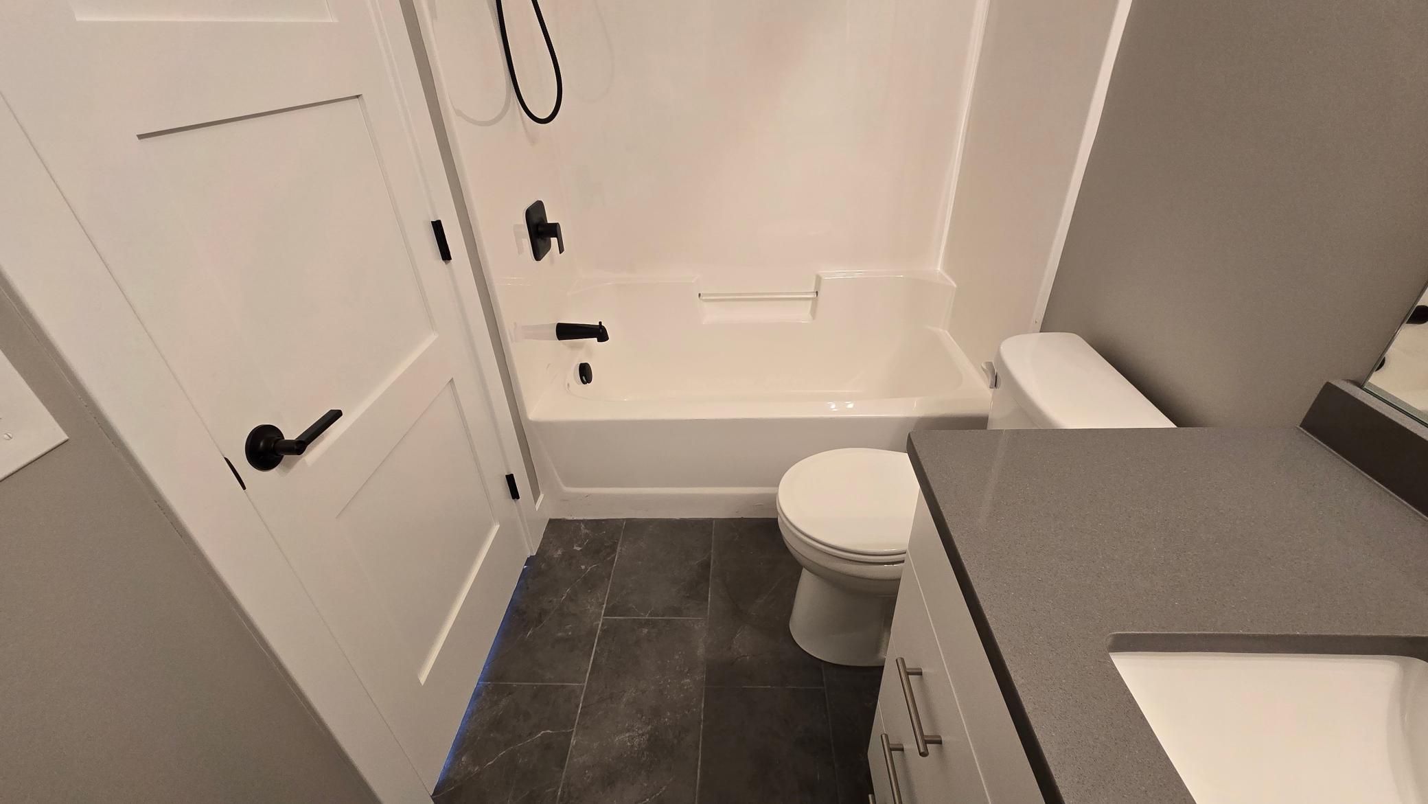 1801 12th Avenue Ne Property Photo 16