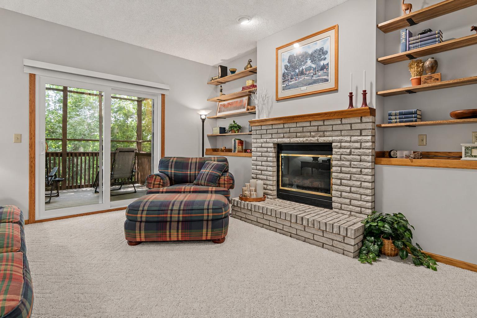 18258 Cascade Drive Property Photo 2
