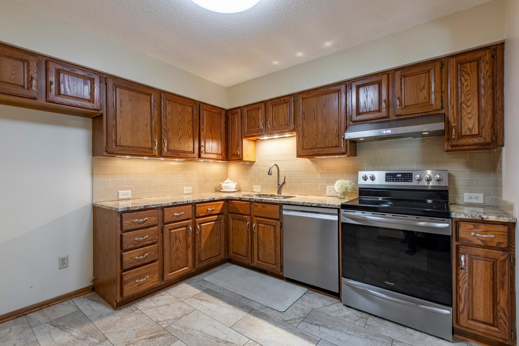 2205 Baihly Court Sw Property Photo 7