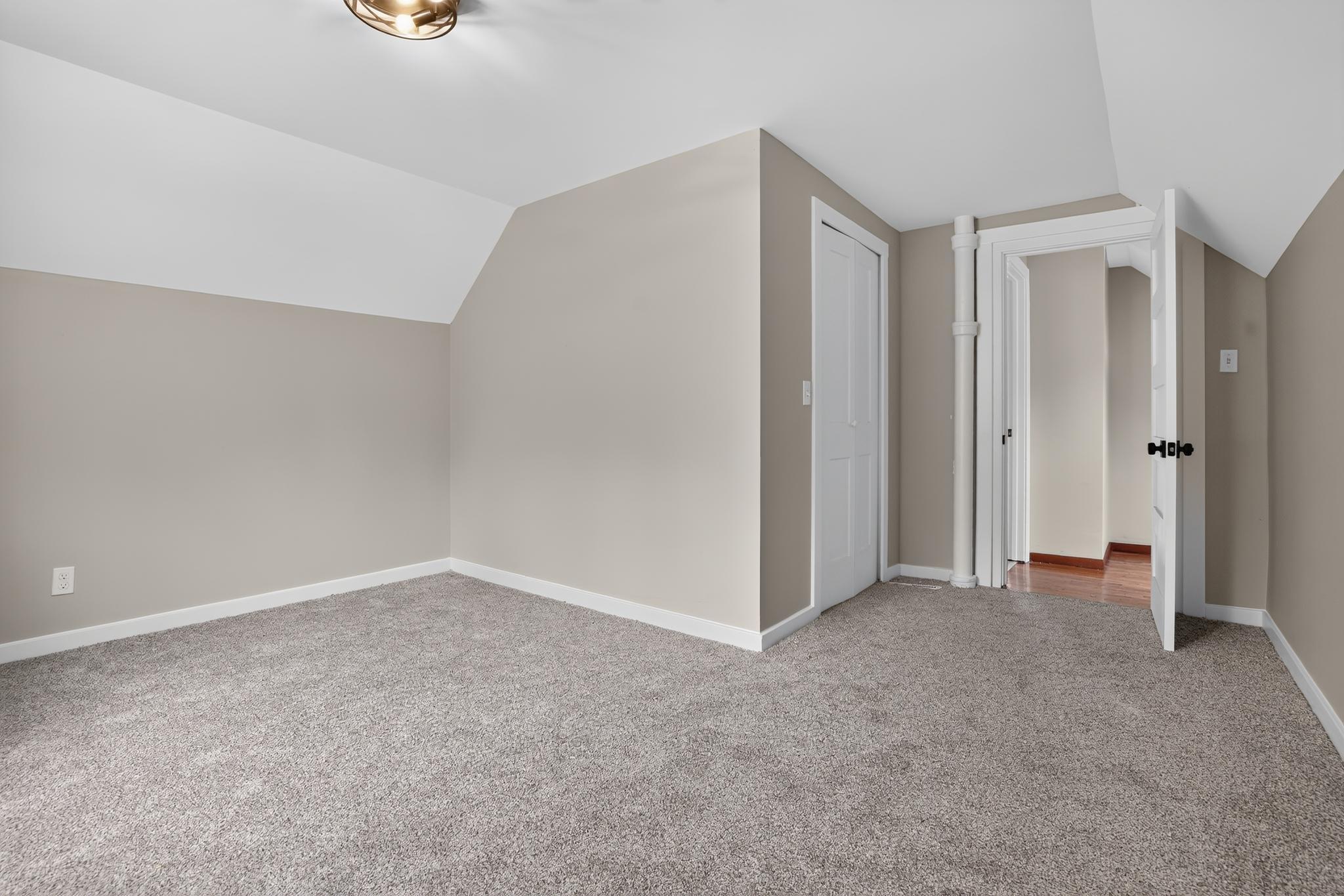 619 Locust Street Property Photo 25