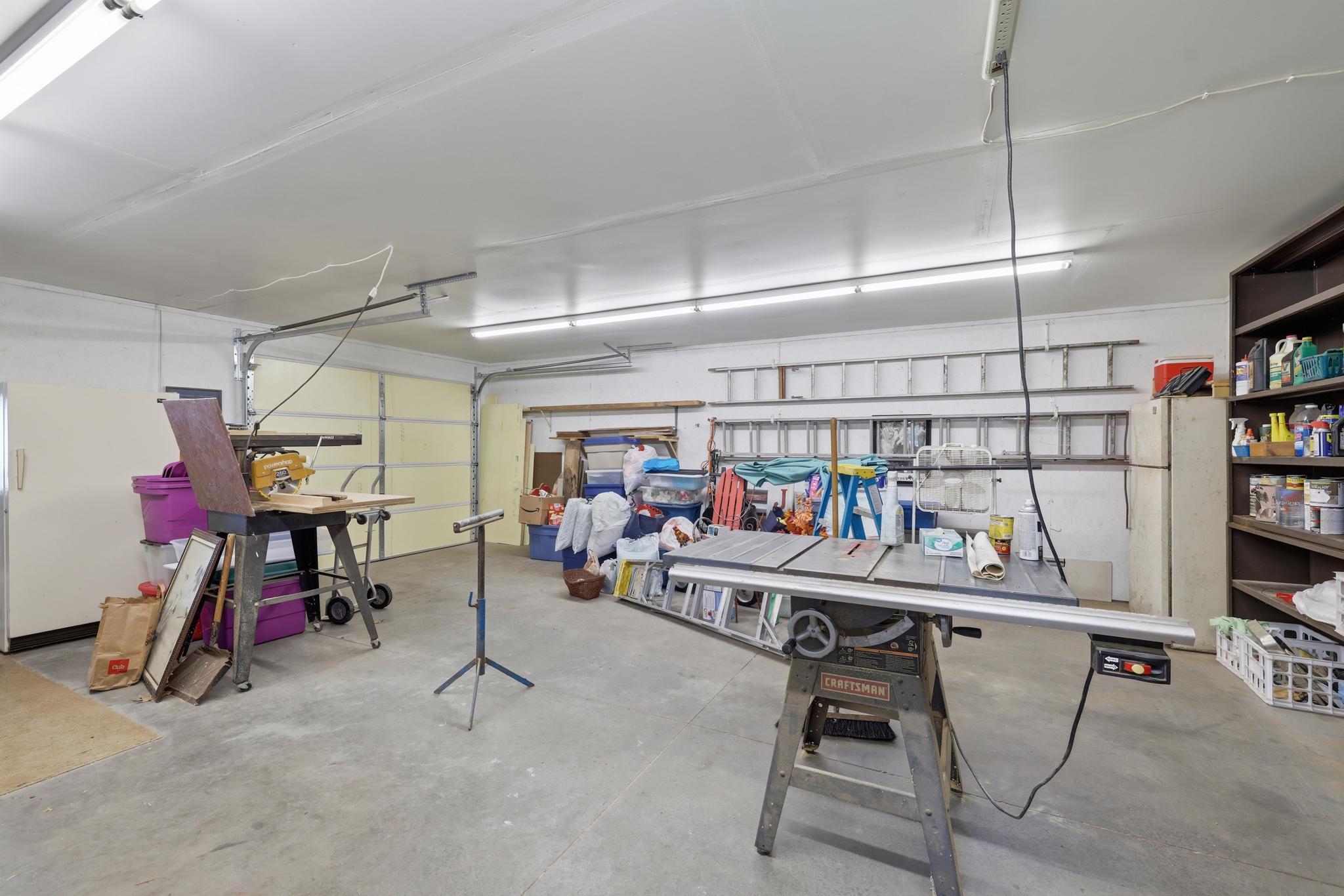 910 Lake Shore Boulevard Property Photo 31