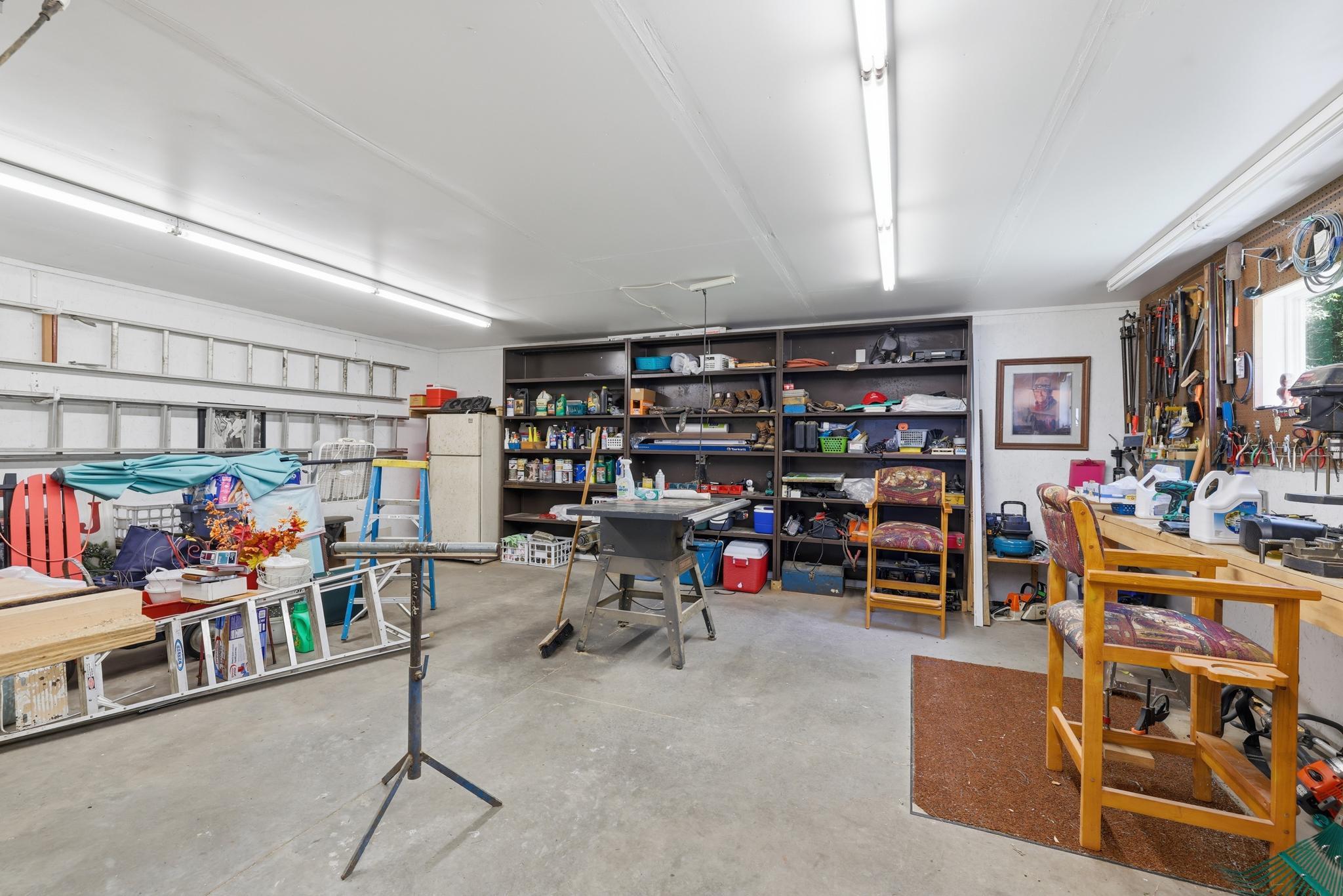 910 Lake Shore Boulevard Property Photo 31