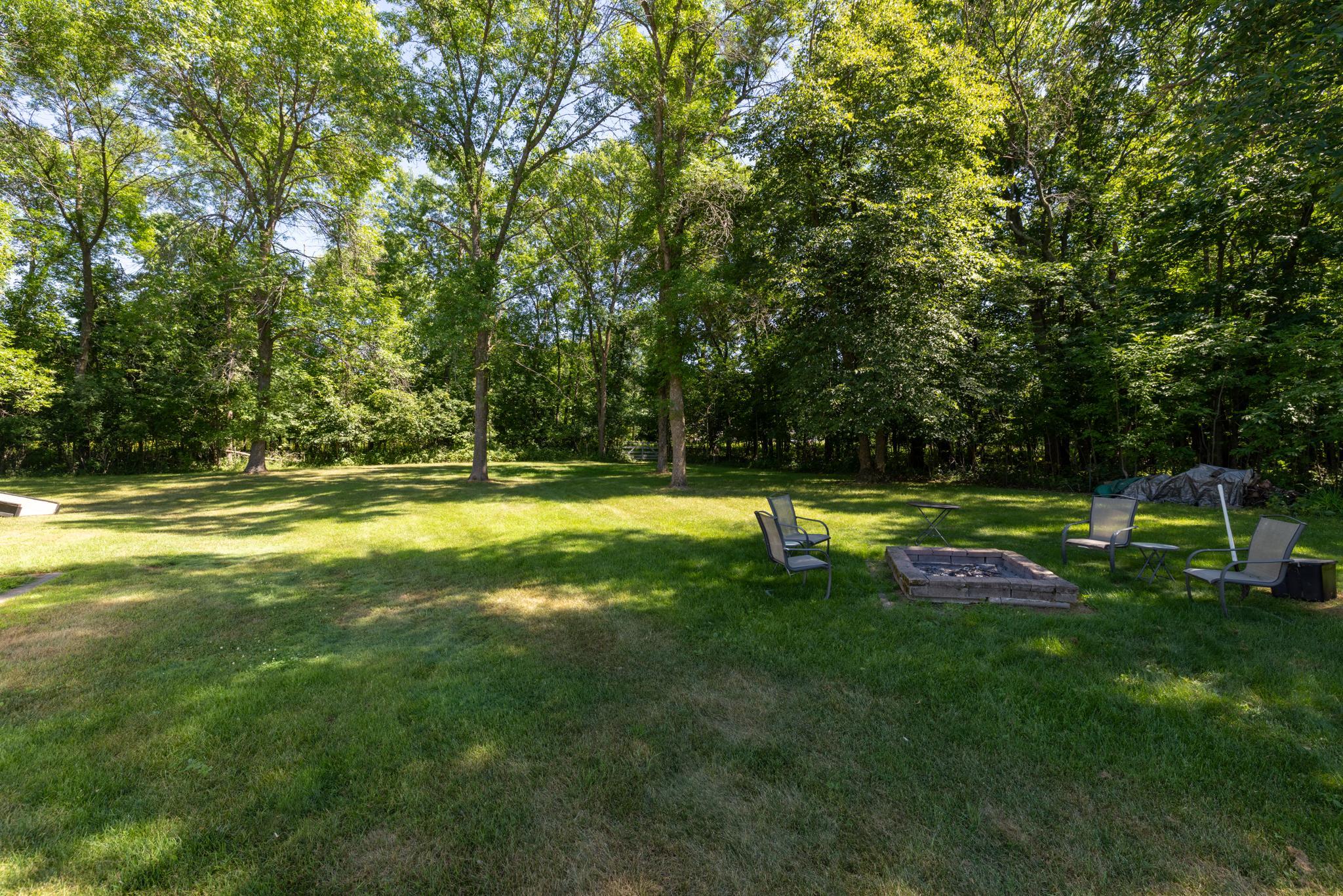 910 Lake Shore Boulevard Property Photo 32