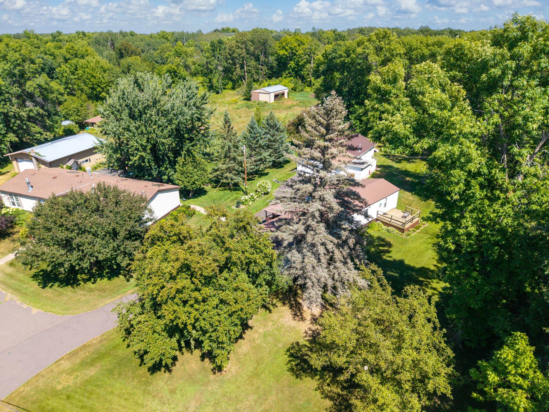 910 Lake Shore Boulevard Property Photo 34