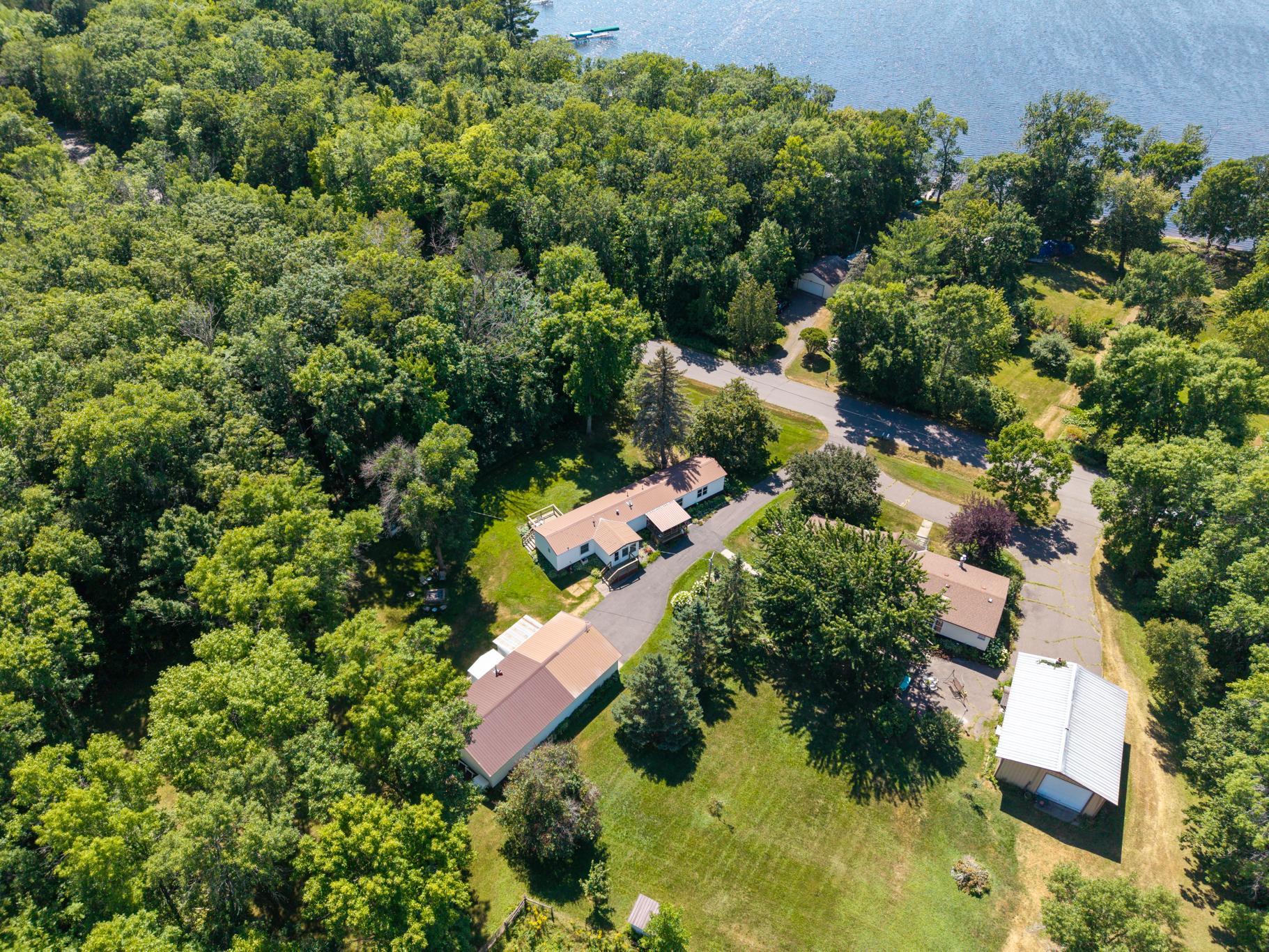 910 Lake Shore Boulevard Property Photo 38