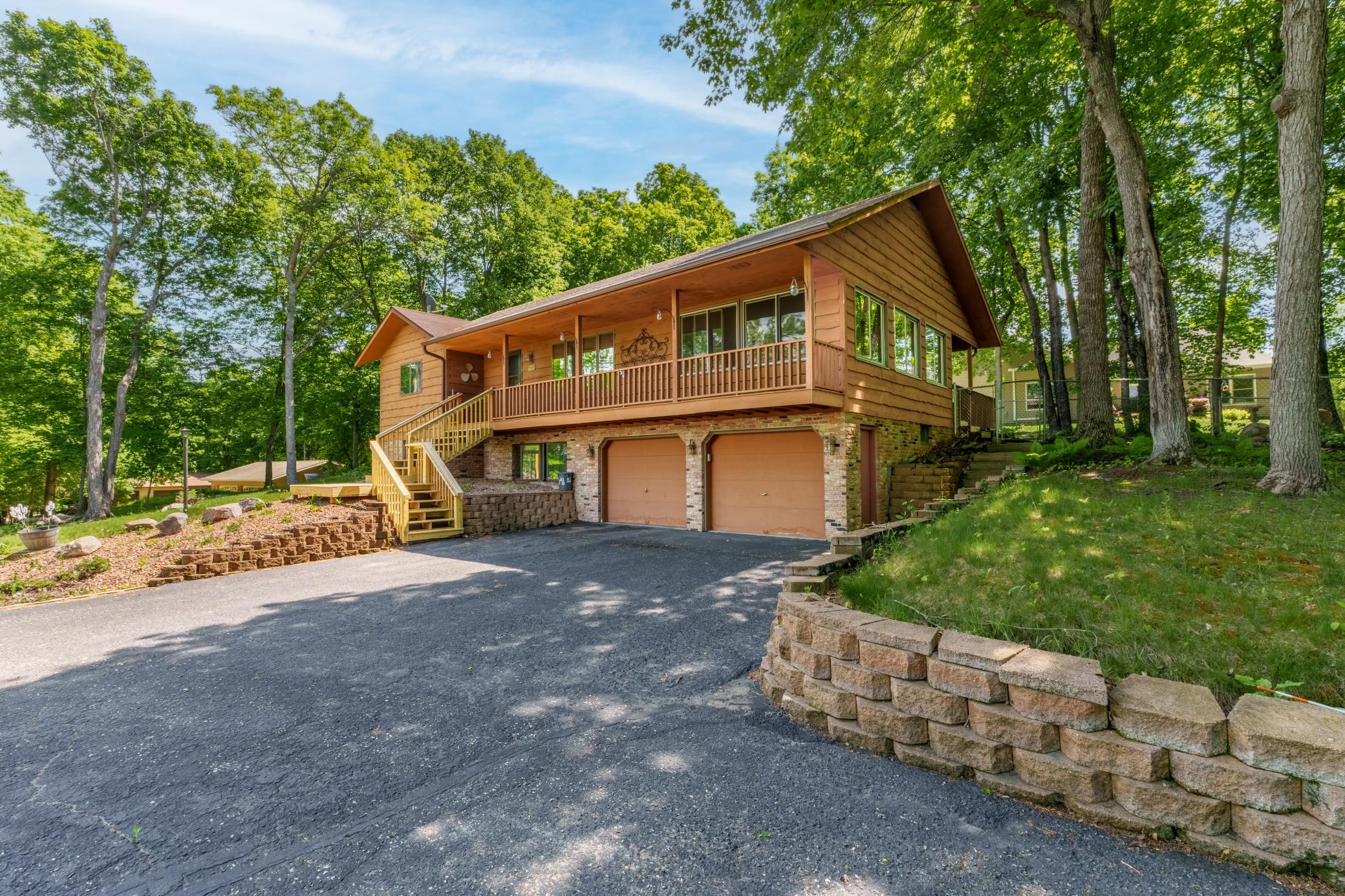 487 Shorewood Drive Property Photo 3