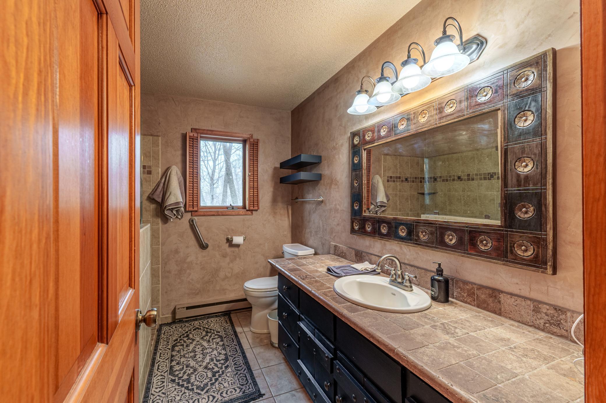 487 Shorewood Drive Property Photo 14