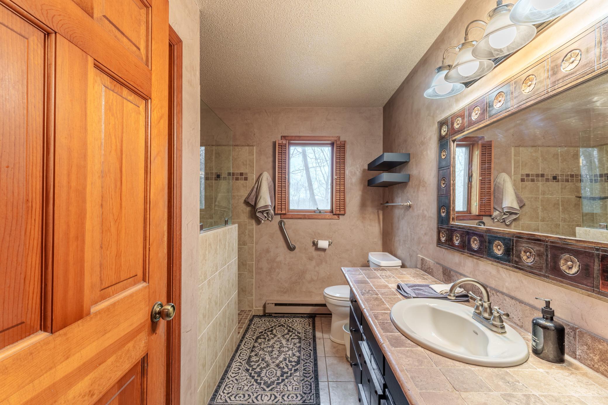 487 Shorewood Drive Property Photo 16