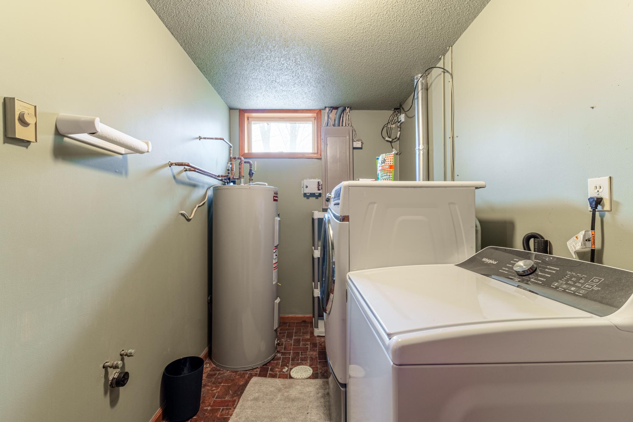 487 Shorewood Drive Property Photo 31