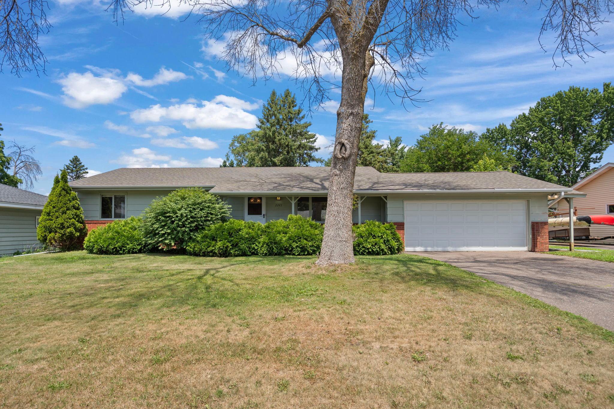2245 Beam Avenue Property Photo 2