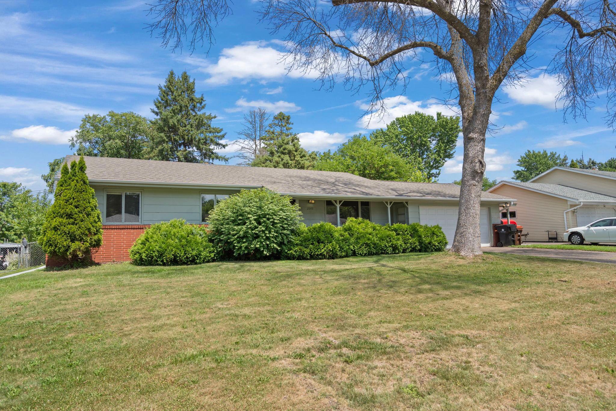 2245 Beam Avenue Property Photo 3